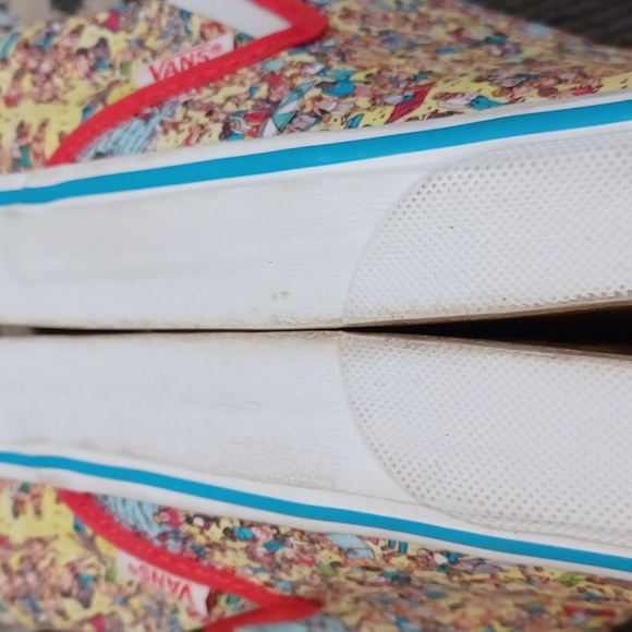 Vans Classic Where's Waldo Slip on Sneakers Limited Edition Women's 10 - Picture 13 of 16